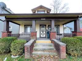 featured image of 2003 W Jackson St