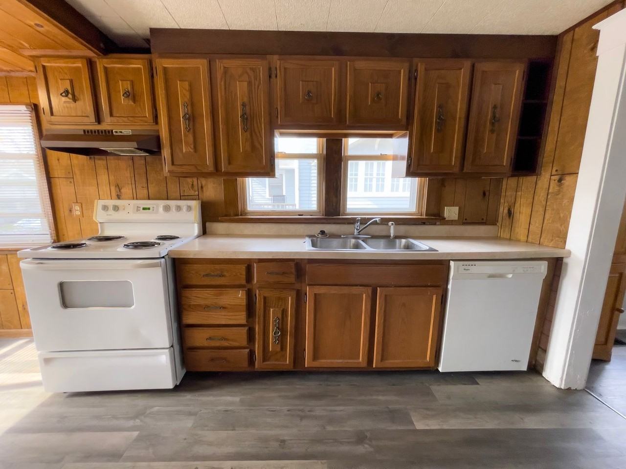 2003 W Jackson St - Photo 7 of 33