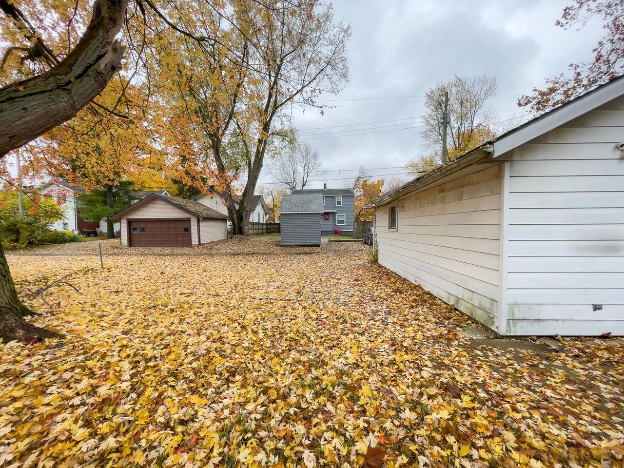 1425 W Gilbert St - Photo 4 of 32