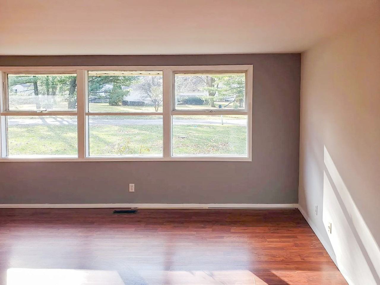 1000 West Cowing Drive - Photo 5 of 23