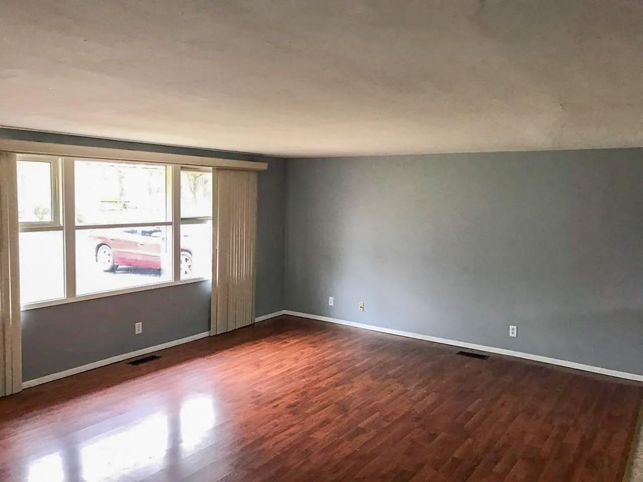 1000 West Cowing Drive - Photo 7 of 23