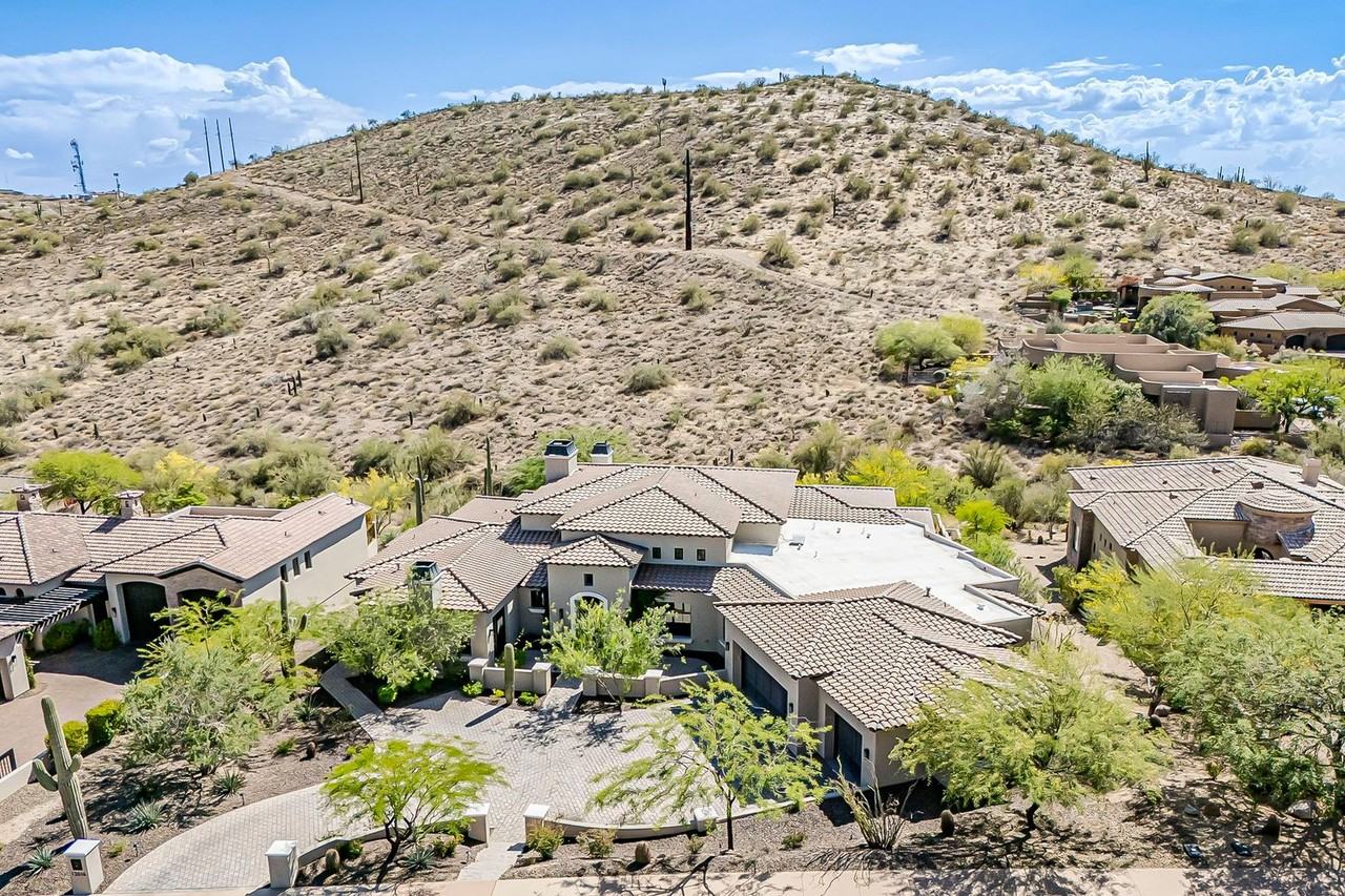 12016 Sunset Vista Drive - Photo 2 of 50