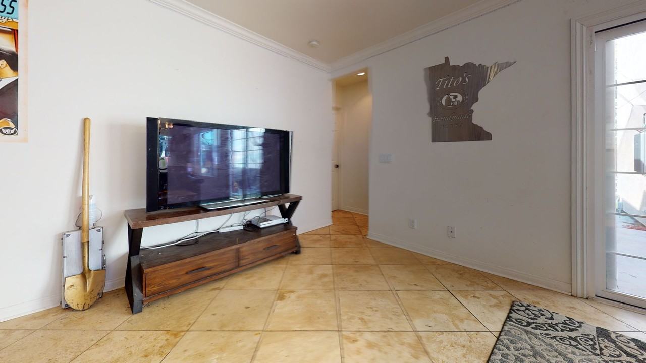 6250 Dorothy Dr - Photo 5 of 18