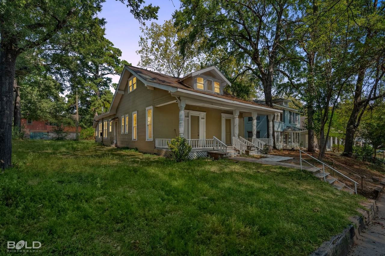 546 Dalzell St - Photo 2 of 28