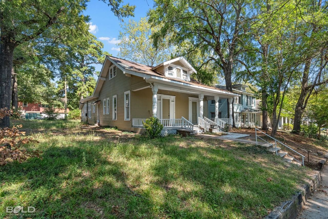 546 Dalzell St - Photo 3 of 28