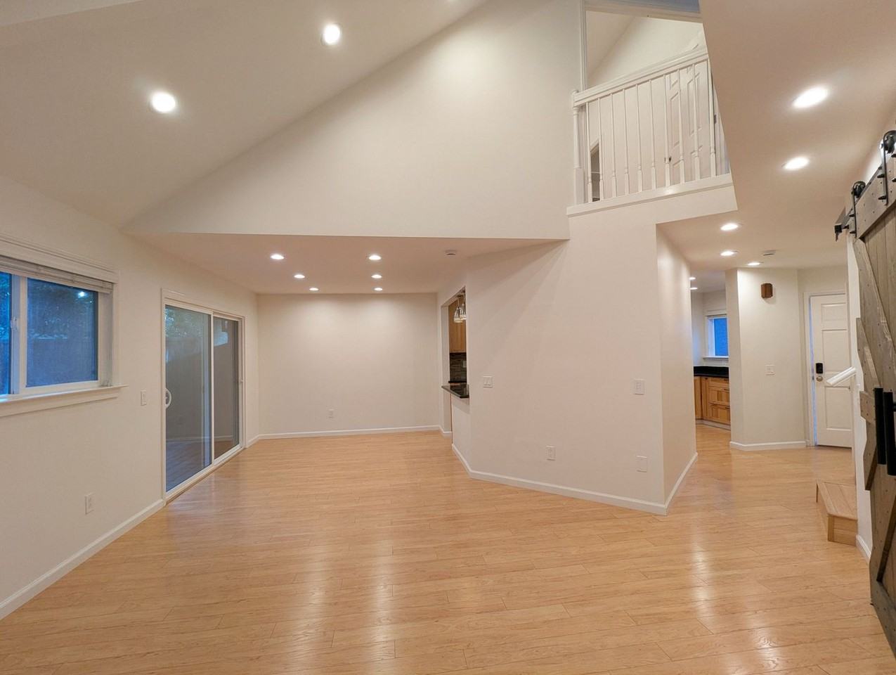 596 Racquet Club Circle - Photo 2 of 22