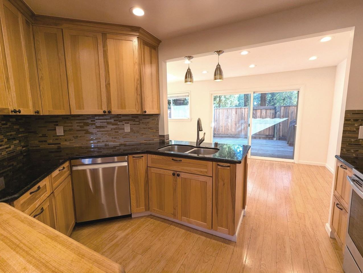 596 Racquet Club Circle - Photo 5 of 22