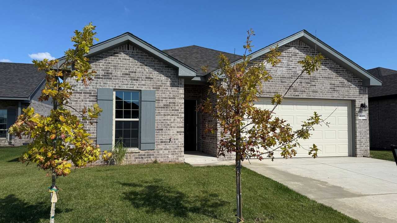 4608 Richardson Rd - Photo 2 of 21