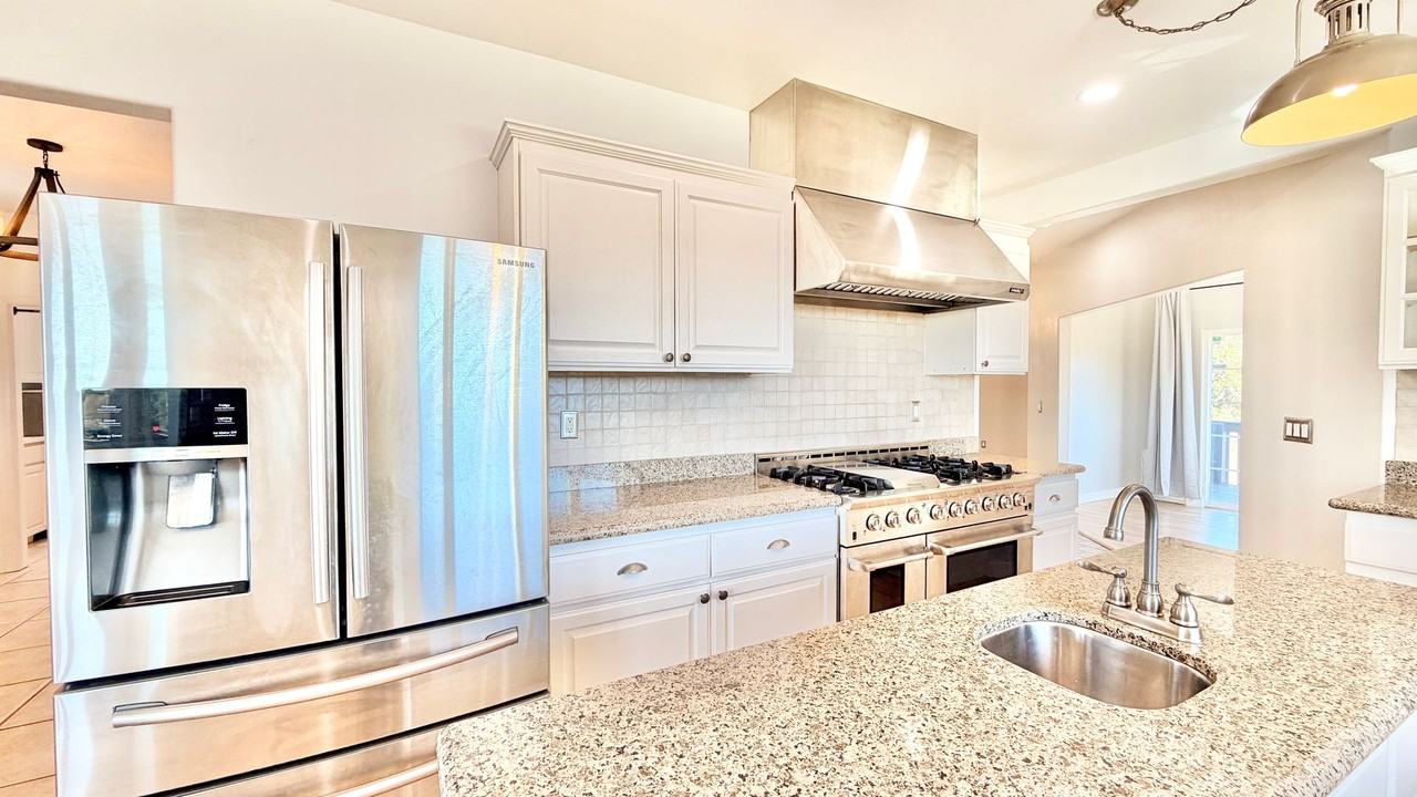 32555 Mesa Lilac Road - Photo 7 of 48