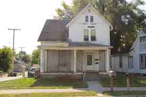 featured image of 507 W Riverside Ave