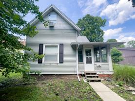 812 W University Ave - Photo 1 of 1