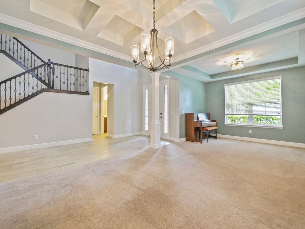 4940 Palmetto Park Drive - Photo 4 of 11