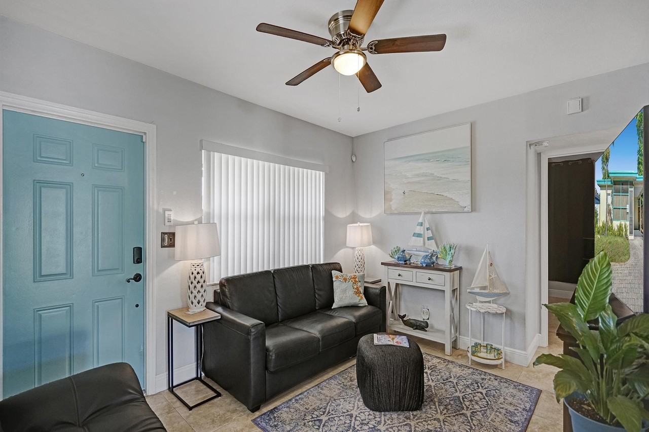 1417 N Andrews Ave #NA - Photo 3 of 25