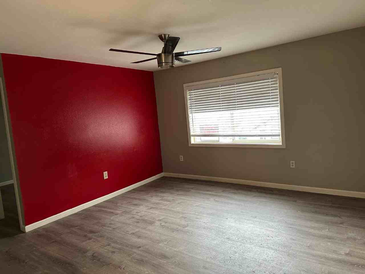 Emerson Cottages - Photo 4 of 10