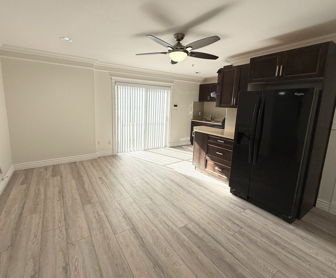 2236 Burquitlam Drive - Photo 7 of 9