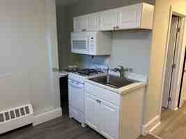 featured image of 850 Broadway