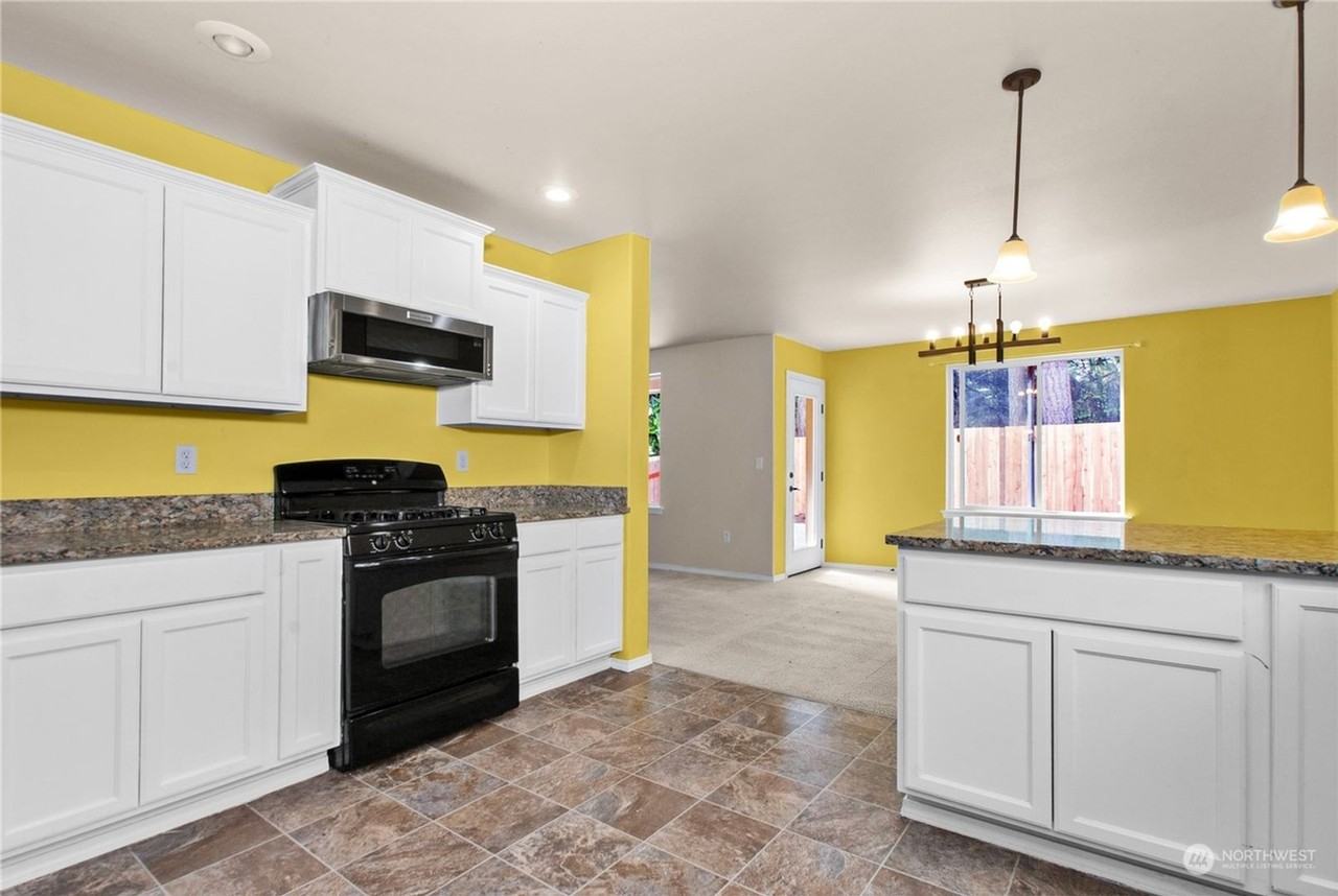 4303 17th Way Northeast ##Wa - Photo 4 of 39