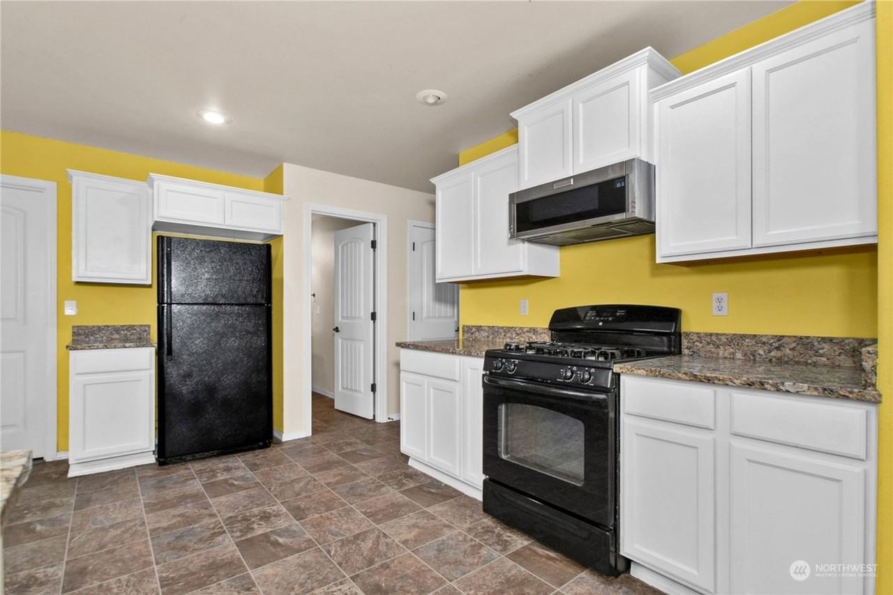 4303 17th Way Northeast ##Wa - Photo 7 of 39