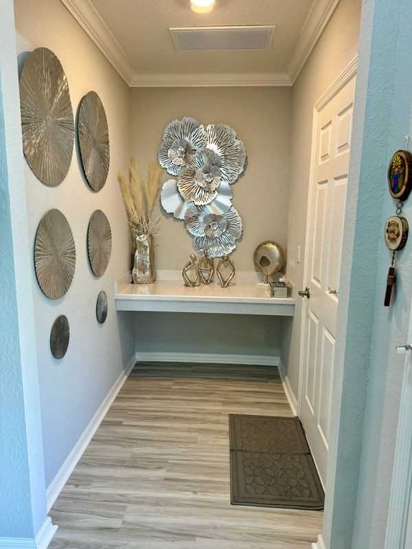 1016 Cascade Dr - Photo 3 of 9
