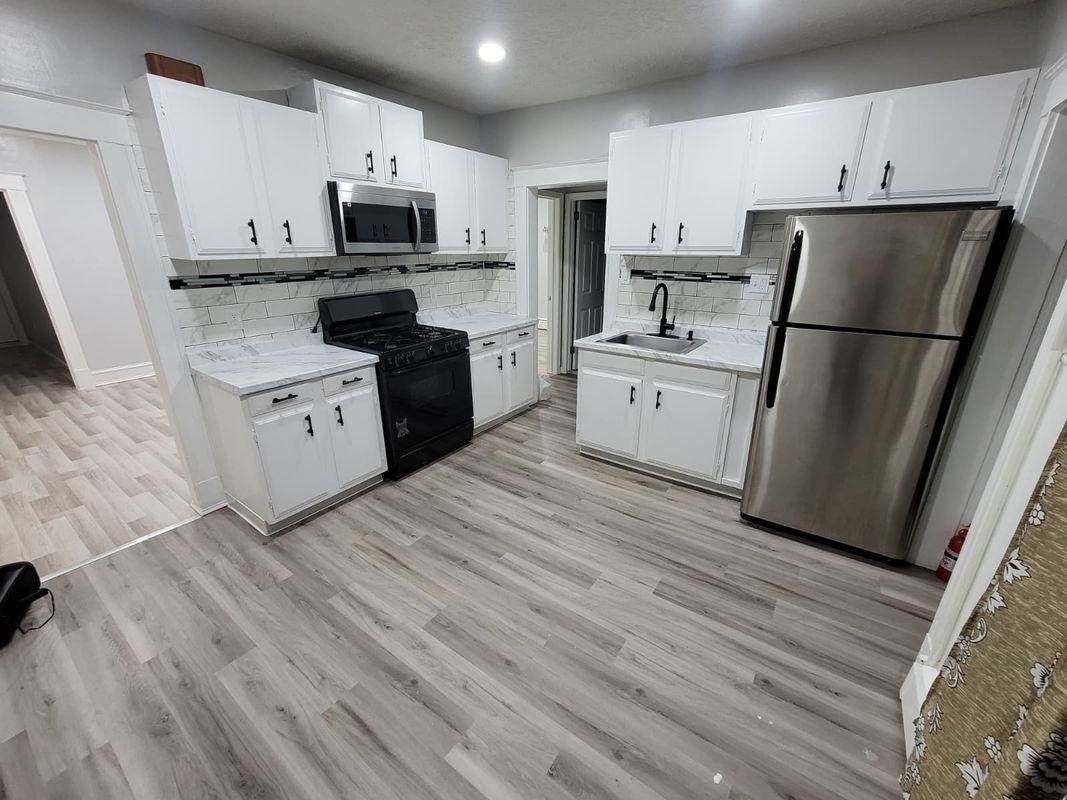 120 Brown St - Photo 2 of 5
