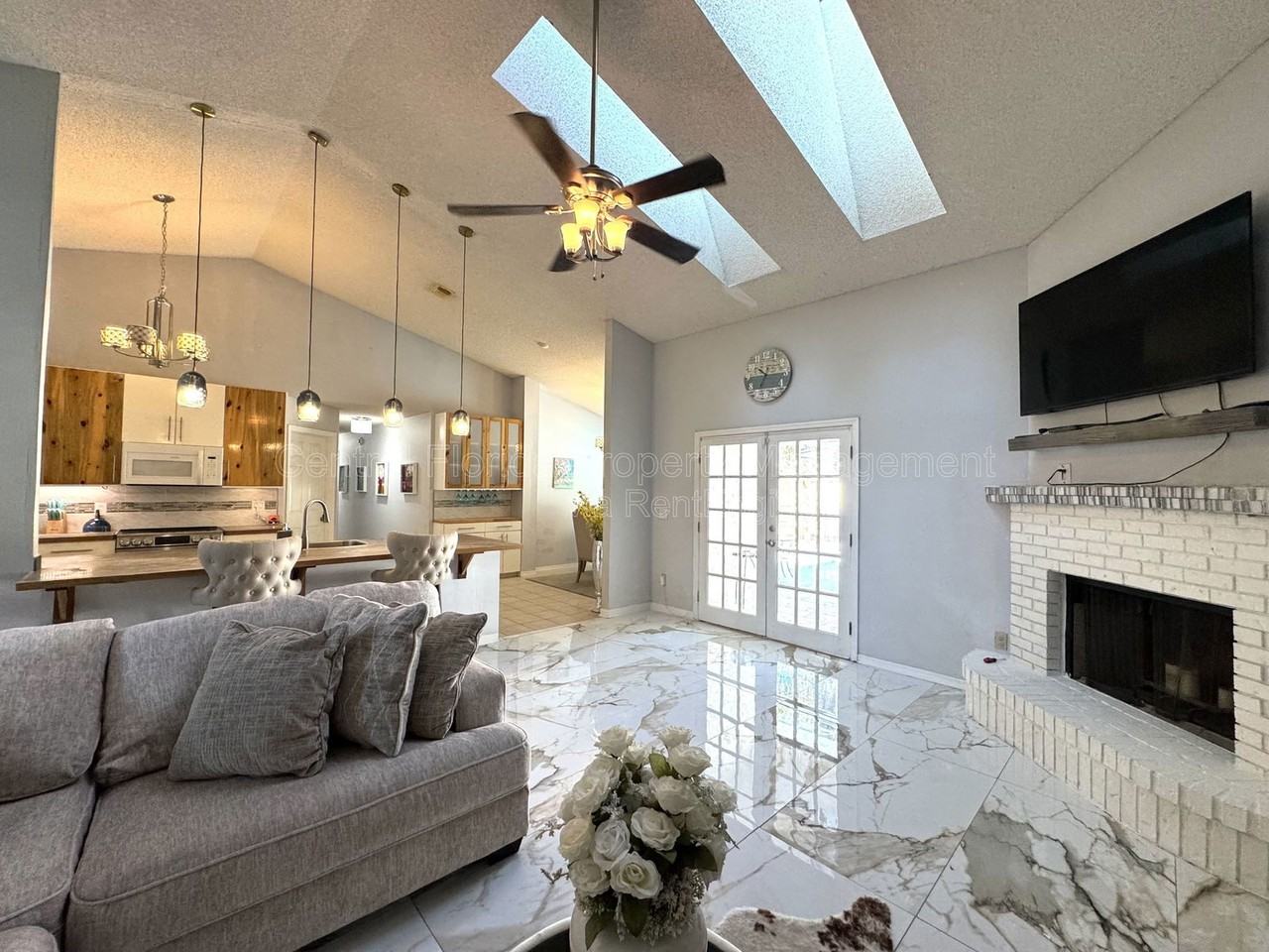 4955 Southfork Ranch Dr - Photo 3 of 35