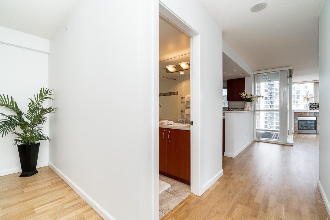 235 Guildford Way - Photo 3 of 17