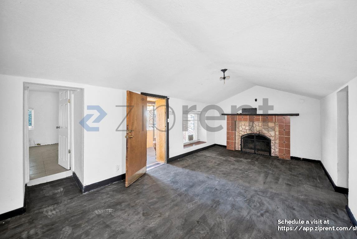 82481 Valencia Avenue - Photo 2 of 14