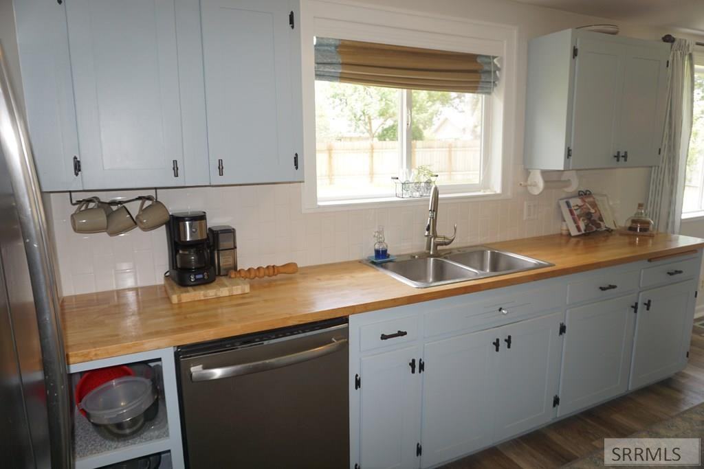 613 Sykes Dr #NA - Photo 4 of 49