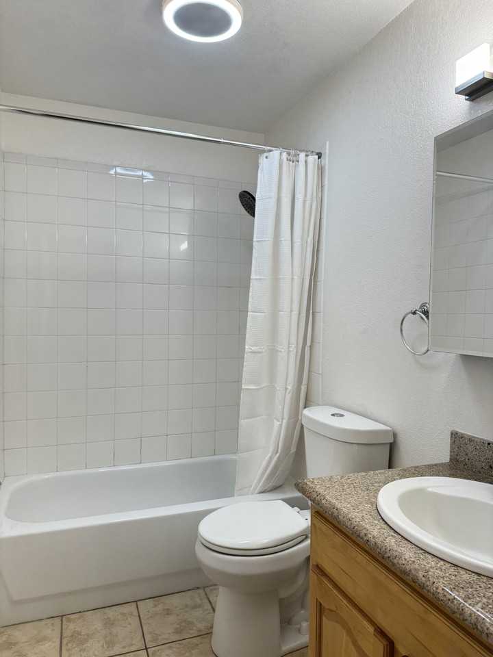 2203 Lakeview Circle #2203 - Photo 7 of 12