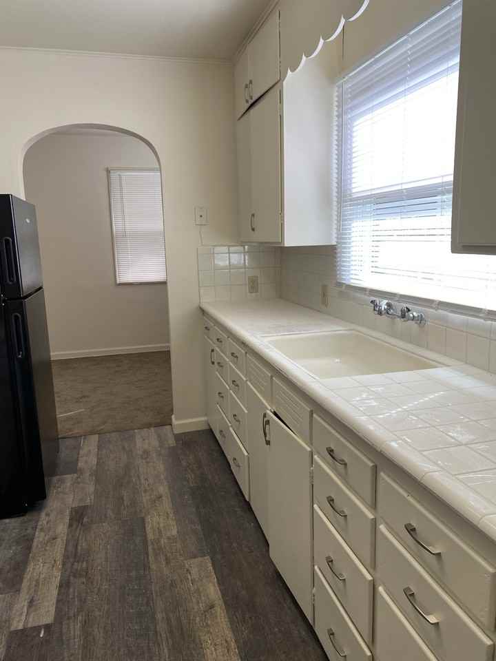 1415 18th St Ne #NA - Photo 6 of 12