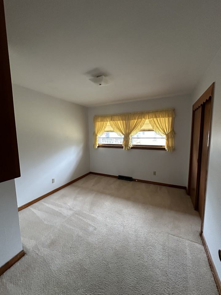 503 S Pontiac Ave #NA - Photo 6 of 15