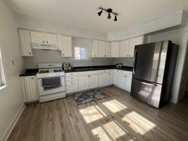 featured image of 439 W 14th Ave #A