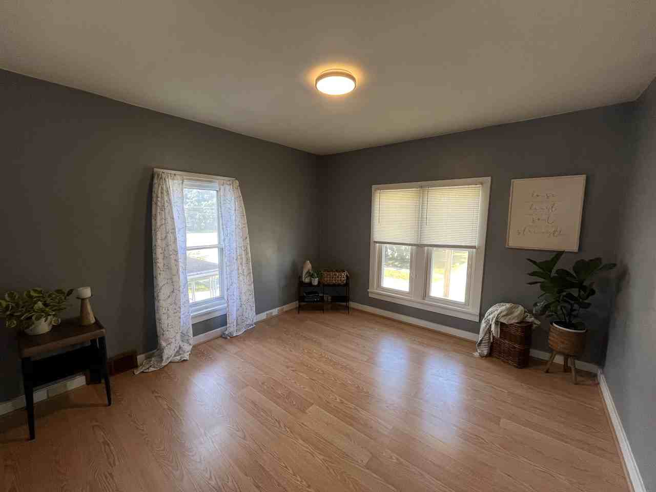 439 W 14th Ave #A - Photo 4 of 6