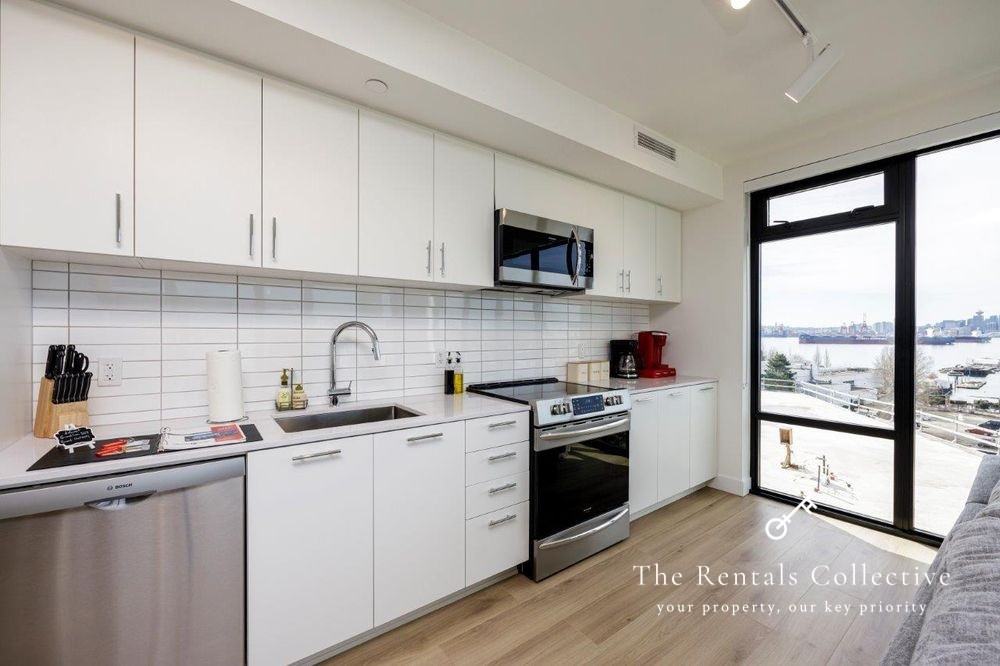 311 West 1st Street #307 - Photo 5 of 18