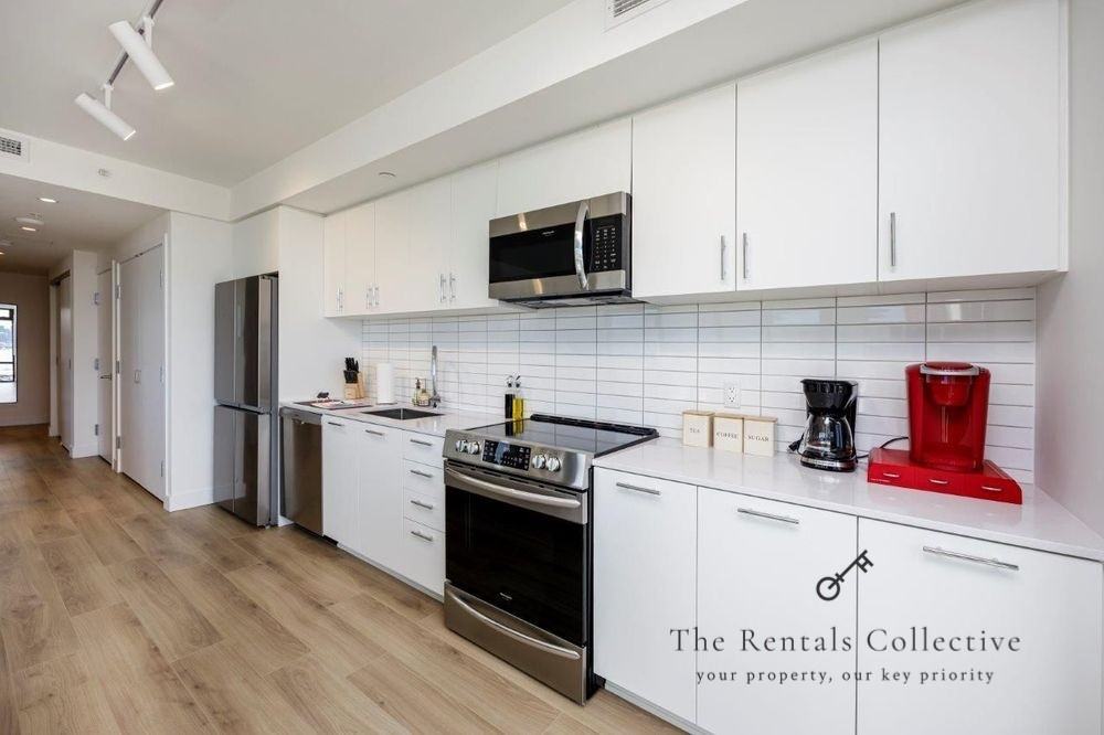 311 West 1st Street #307 - Photo 6 of 18