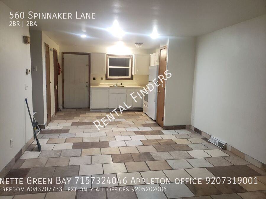 560 Spinnaker Ln - Photo 2 of 6