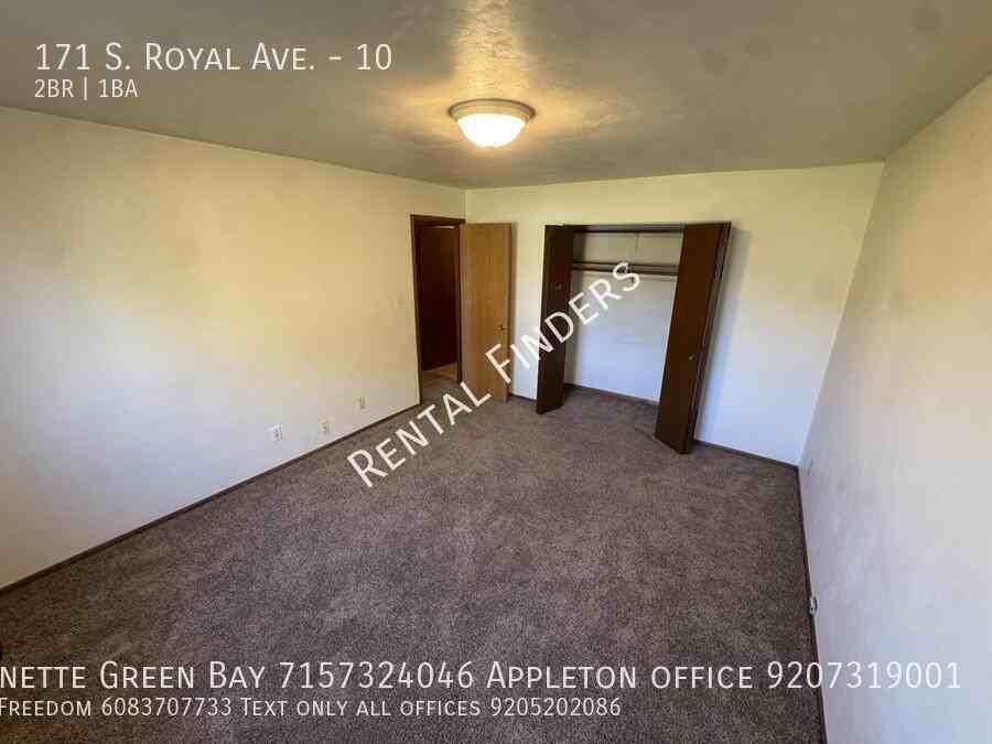 171 S Royal Ave #10 - Photo 5 of 15