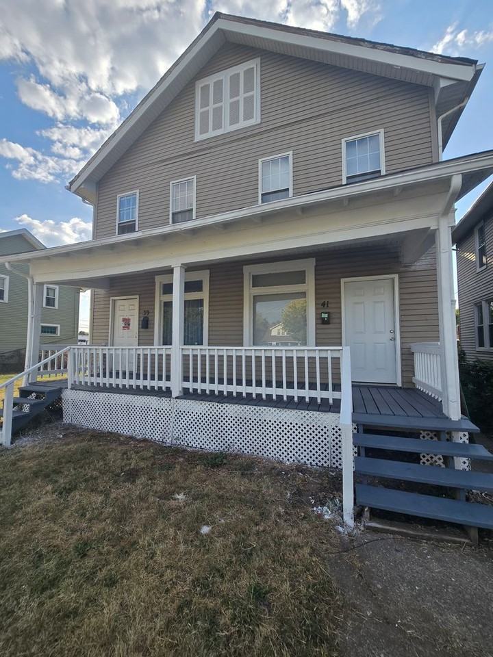 41 N Guilford Ave - Photo 6 of 14