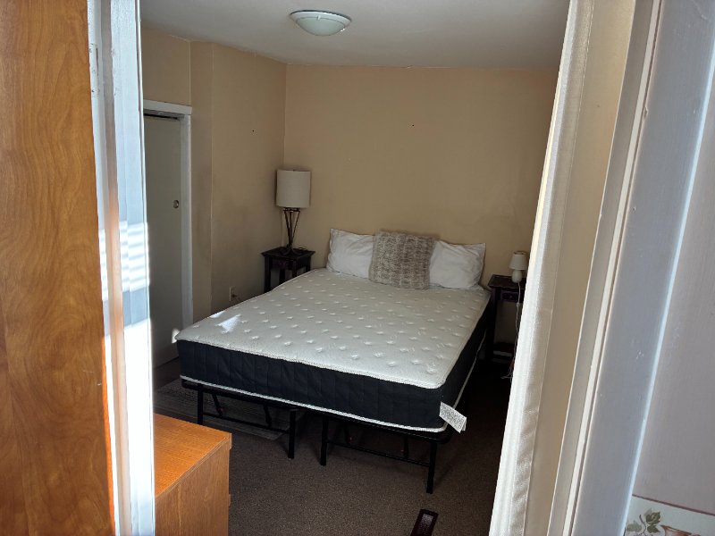 621 Albany St #1WUNIT1 - Photo 4 of 18