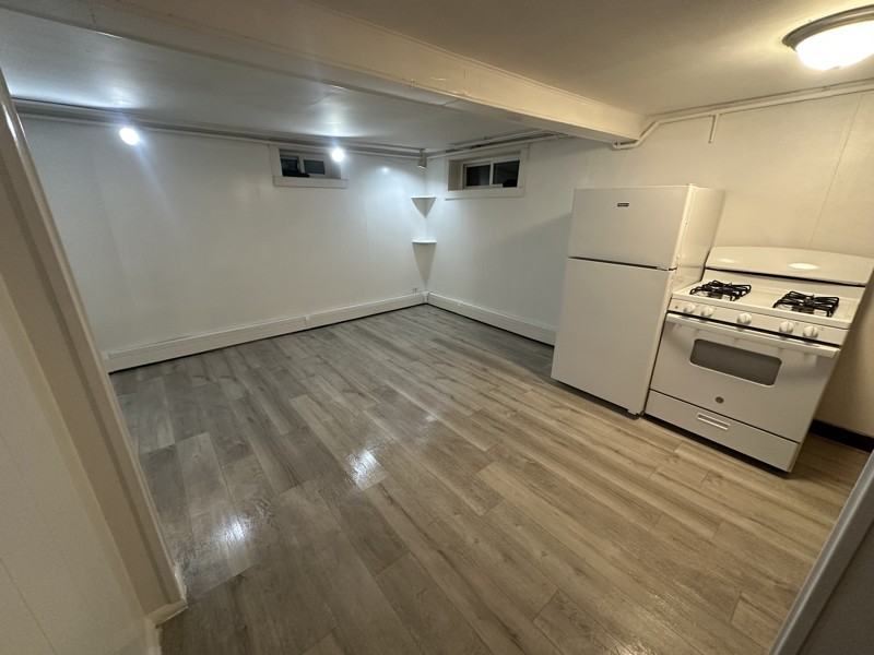 1445 Lacey St #B - Photo 5 of 11