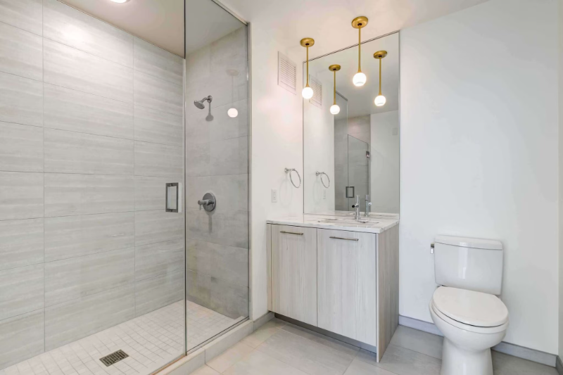 197 N Desplaines St - Photo 7 of 14