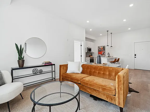 3038 Richmond St #10 - Photo 2 of 18