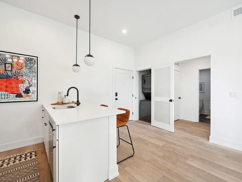 3038 Richmond St #10 - Photo 7 of 18