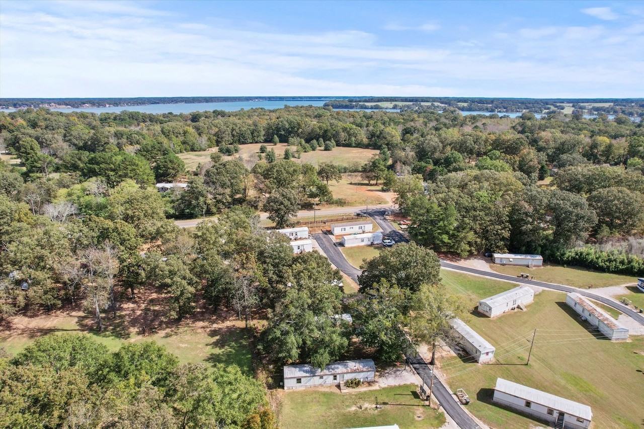 72 Cameron Cir - Photo 4 of 19