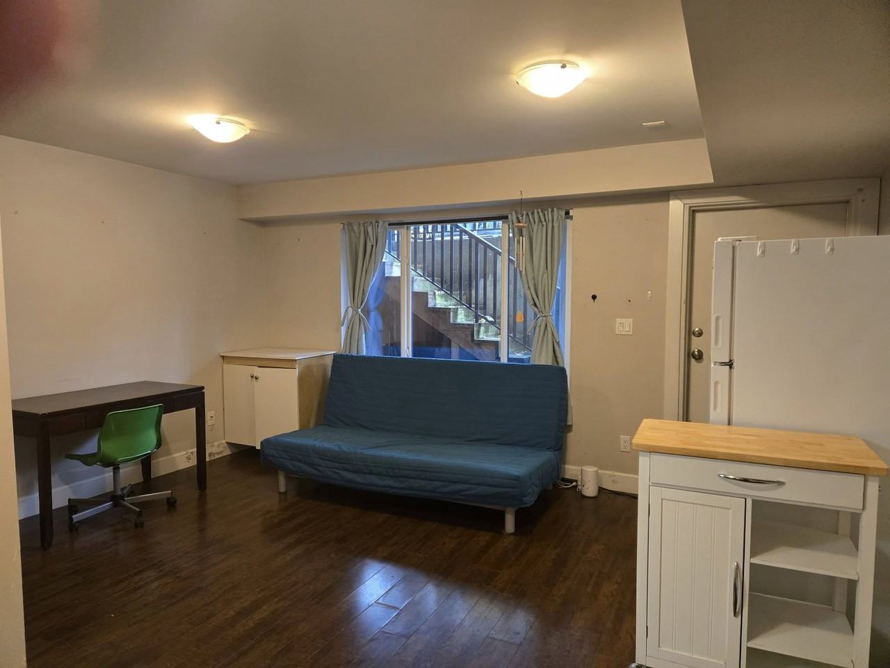 19068 68 Avenue - Photo 2 of 7