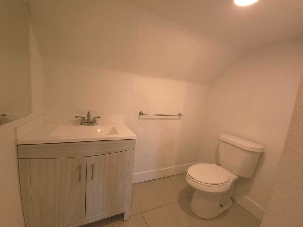 648 University - Photo 5 of 17