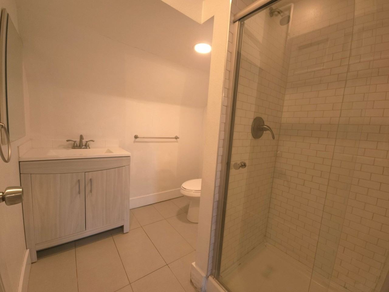 648 University - Photo 6 of 17