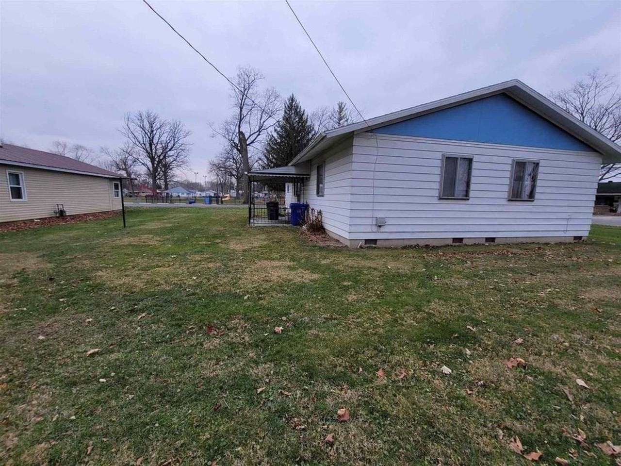 801 East Gerhart Street - Photo 2 of 8