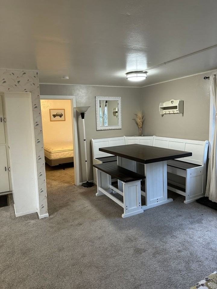 3009 Willow St - Photo 3 of 19