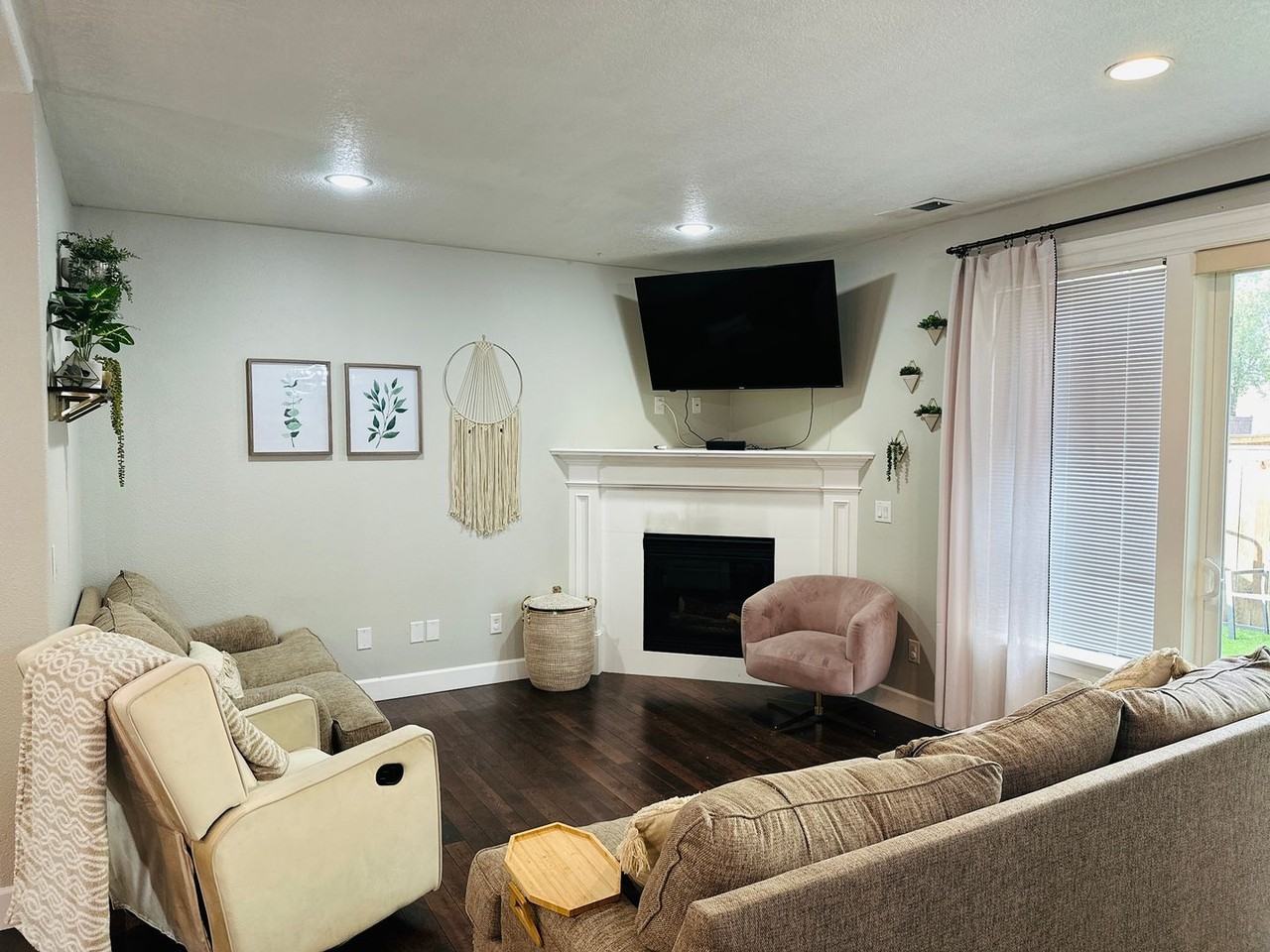 10214 Ne 4th St - Photo 3 of 28